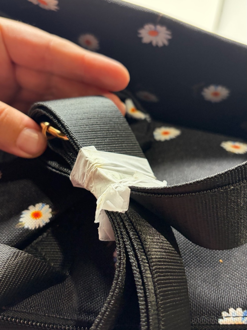 NWT Alice + Olivia Canvas Black Floral Daisy Weekender Duffel Bag - Picture 4 of 7
